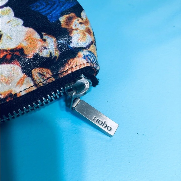 Hobo International Millie Floral Wallet - Picture 6 of 6